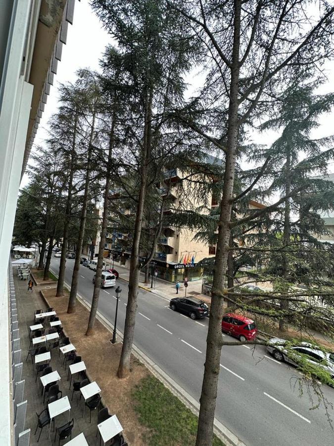 Апартаменты Apartamento De Lucerito Хака Экстерьер фото